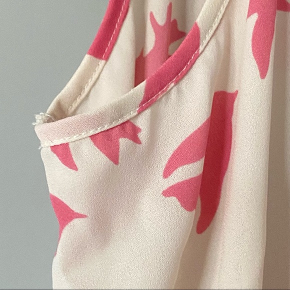 Kismet semi-sheer white with pink flared sleeveless top - Picture 6 of 8